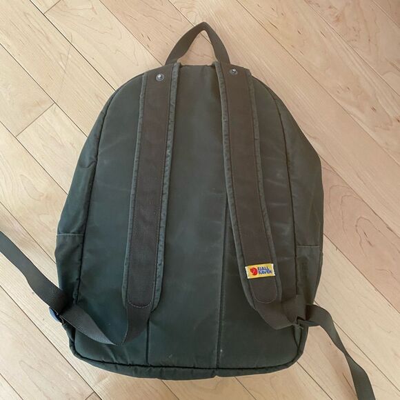Black Fjall Raven Canvas Backpack - Picture 2 of 3